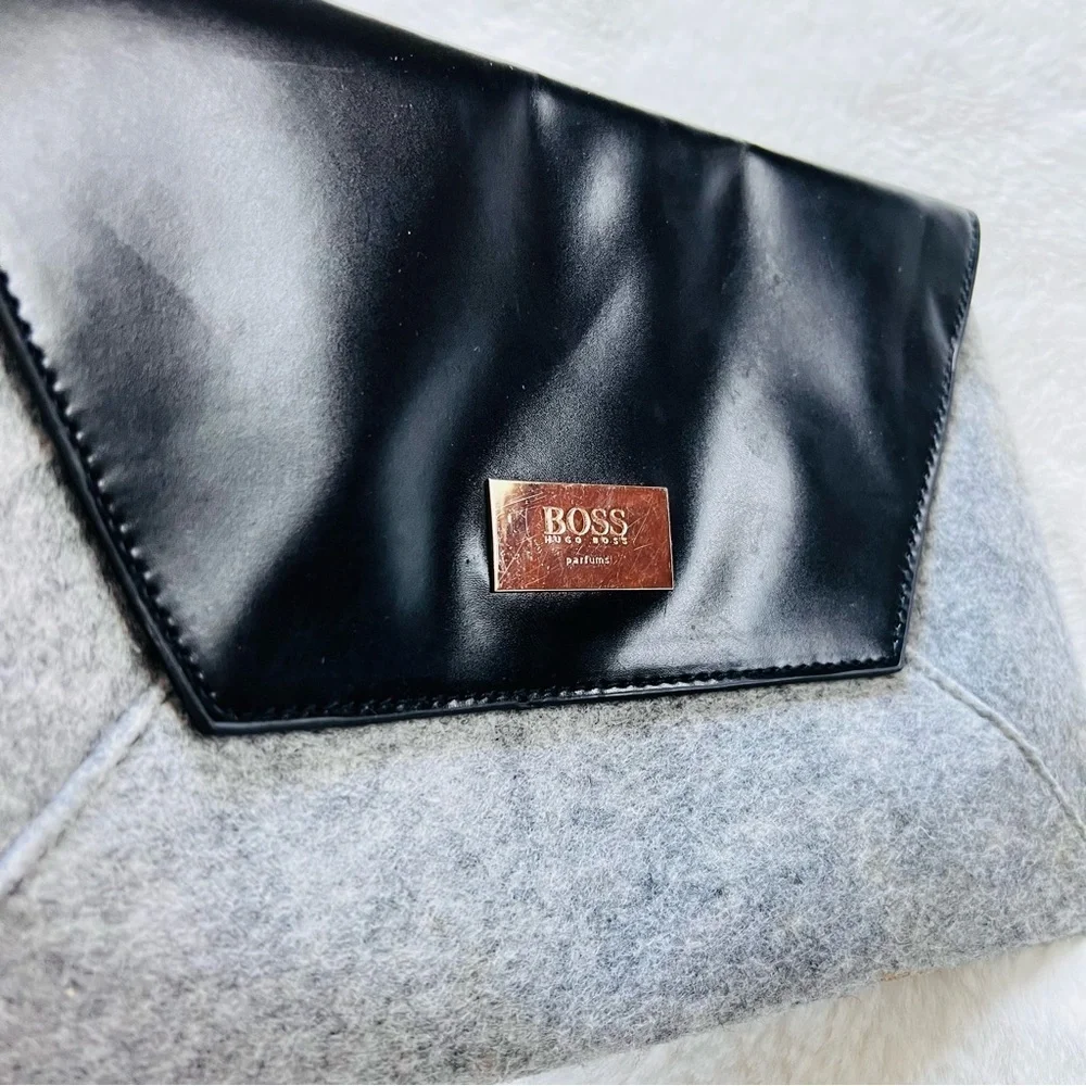 Hugo Boss Parfums Cosmetic Bag .